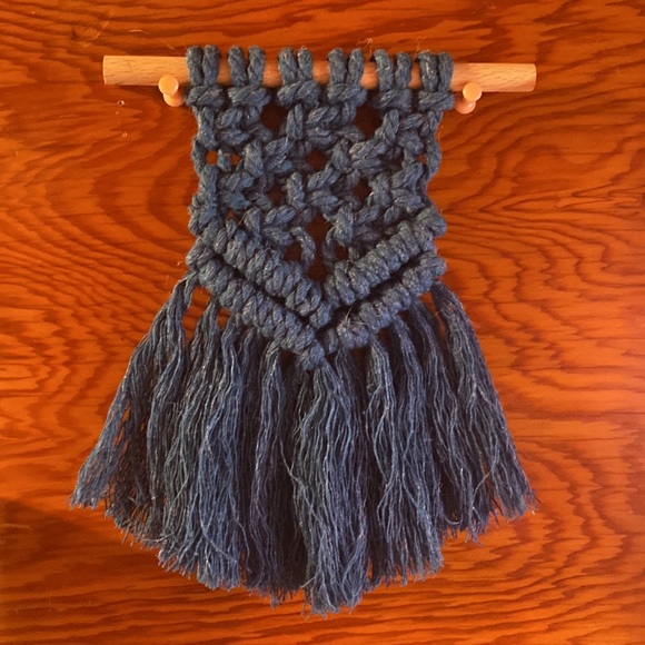 Beautiful Custom made Hand crafted Macrame Hanging wall decor - Picture 8 of 9